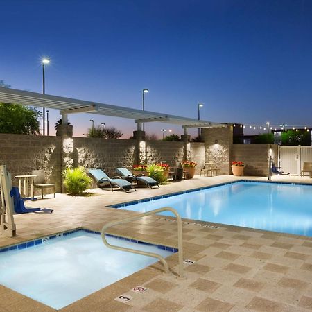 Home2 Suites By Hilton Glendale Westgate Exterior photo