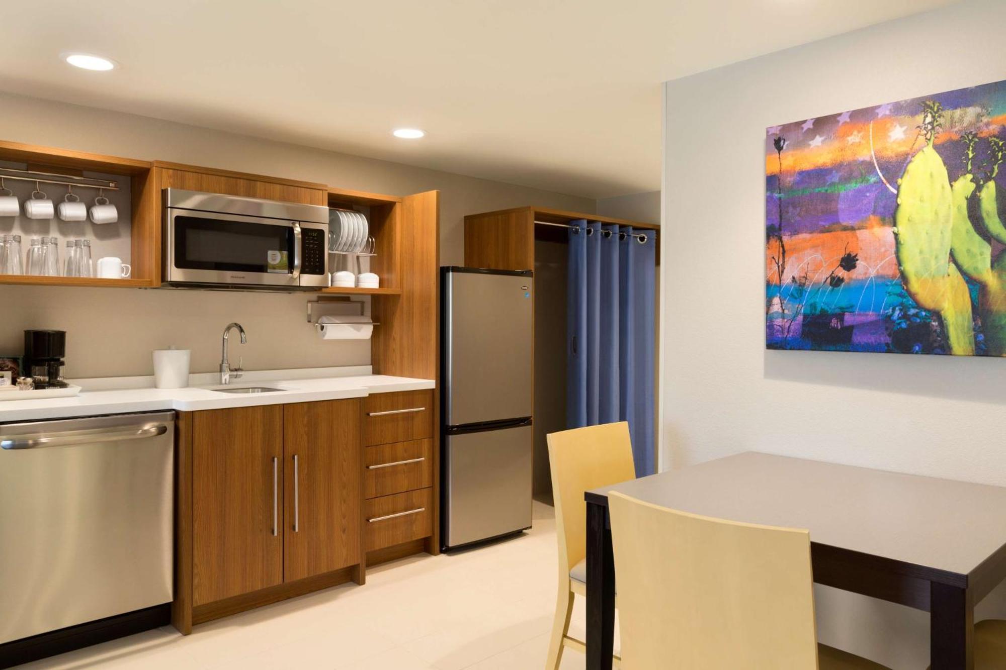 Home2 Suites By Hilton Glendale Westgate Exterior photo